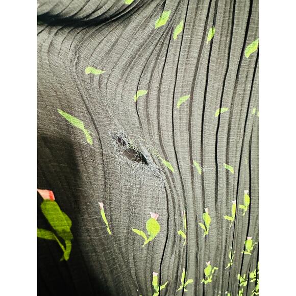 SABINA MUSAYEV Black Red Floral Front Twist Cutout Selina Dress size Medium - Picture 8 of 13